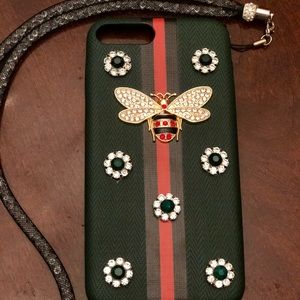 BRAND NEW EUROPEAN STYLE GLITTER CRYSTAL 🐝 CASE